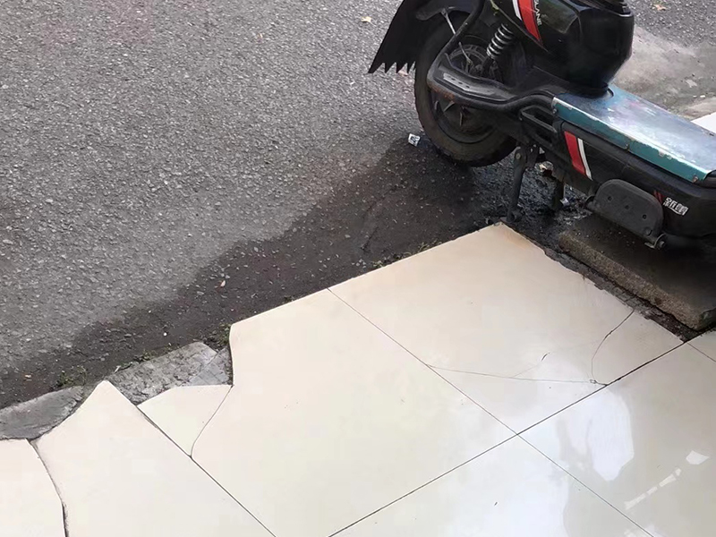 上海清河灣路精裝房局部改造 衛生間拆除翻新 吊頂安裝定制施工